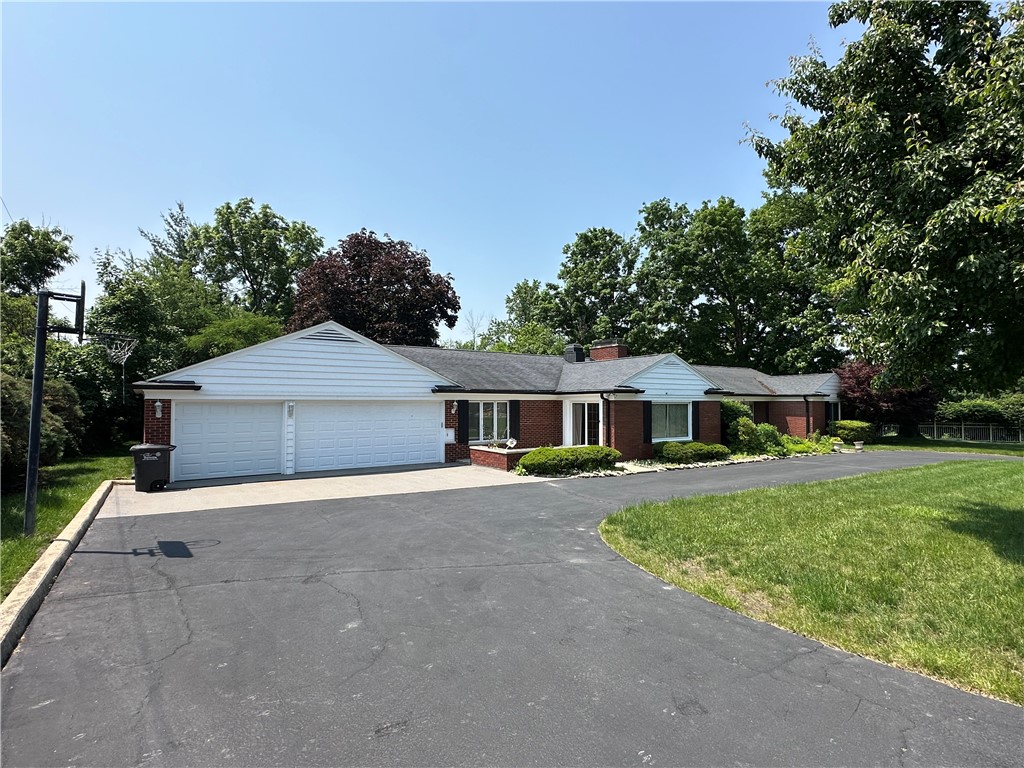 52 Maywood Drive Property Photo 2