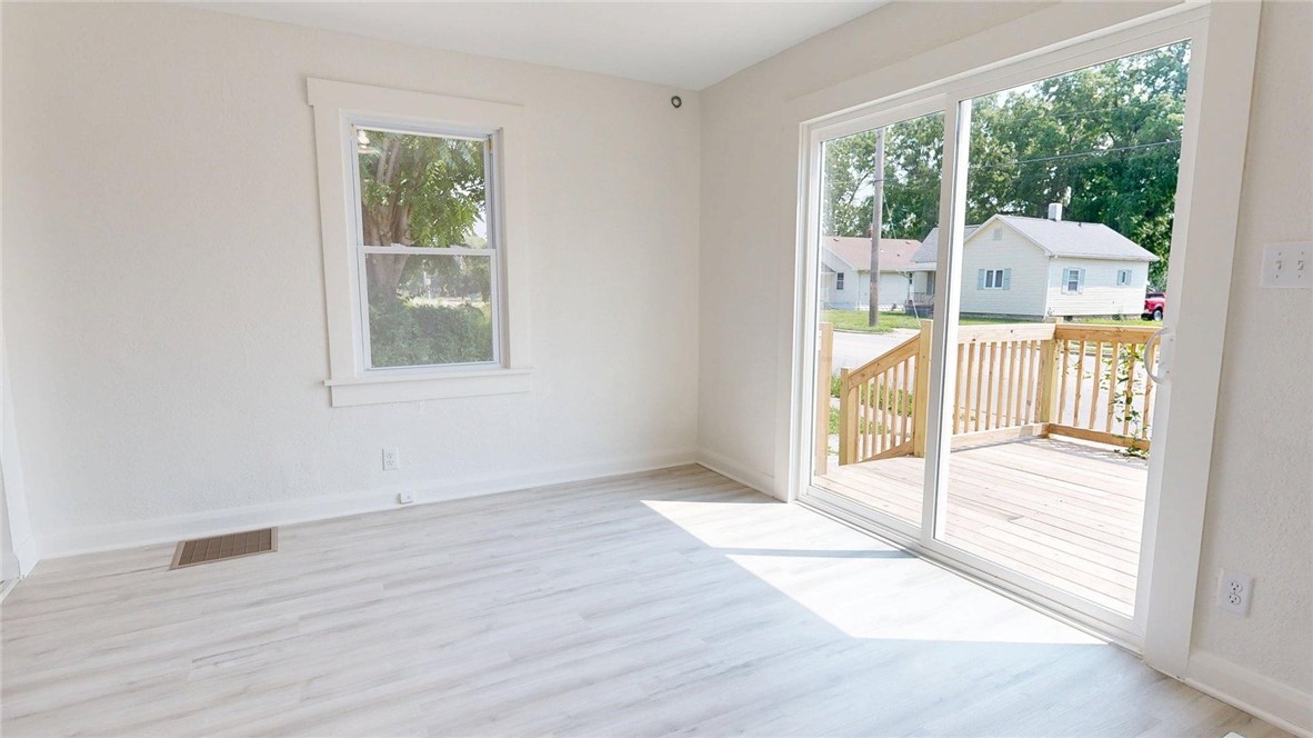 2198 Hendrix Street Property Photo 5