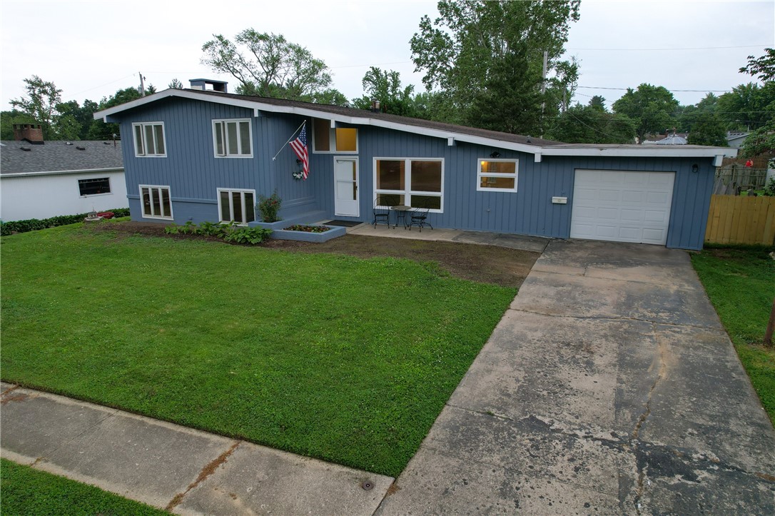 804 W Roselawn Street Property Photo 2