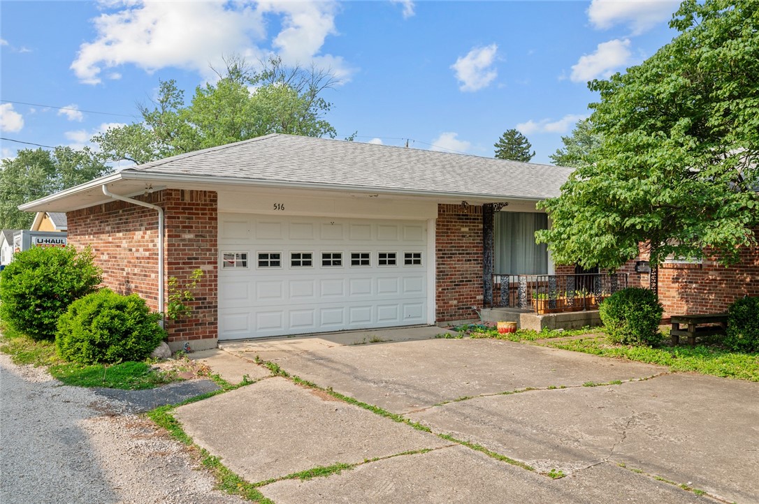 516 E Monroe Avenue Property Photo 3