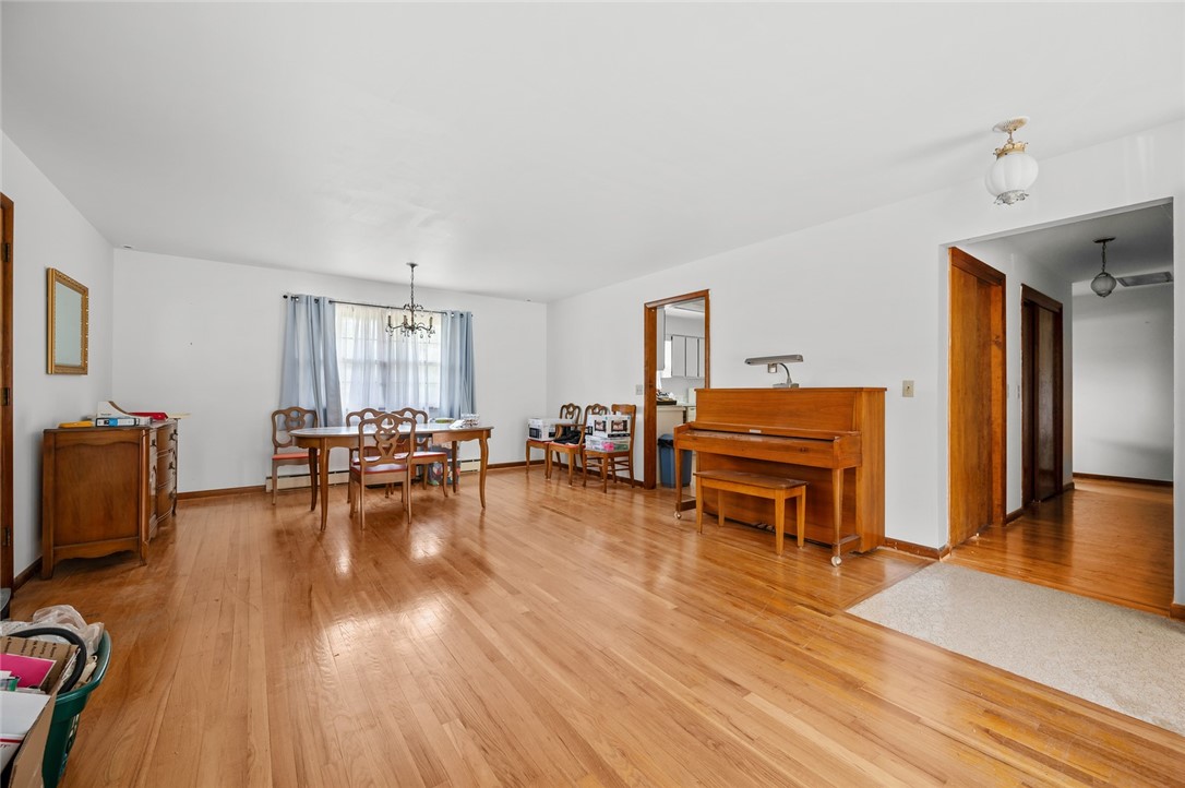 516 E Monroe Avenue Property Photo 4