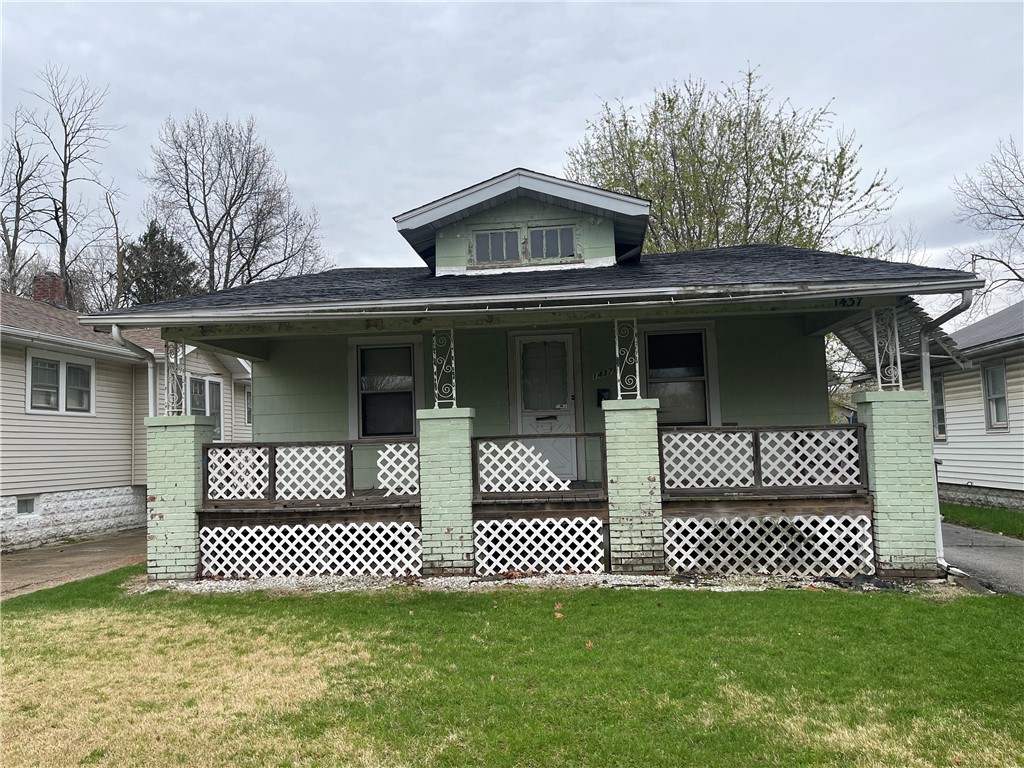 1437 E Division Street Property Photo 1