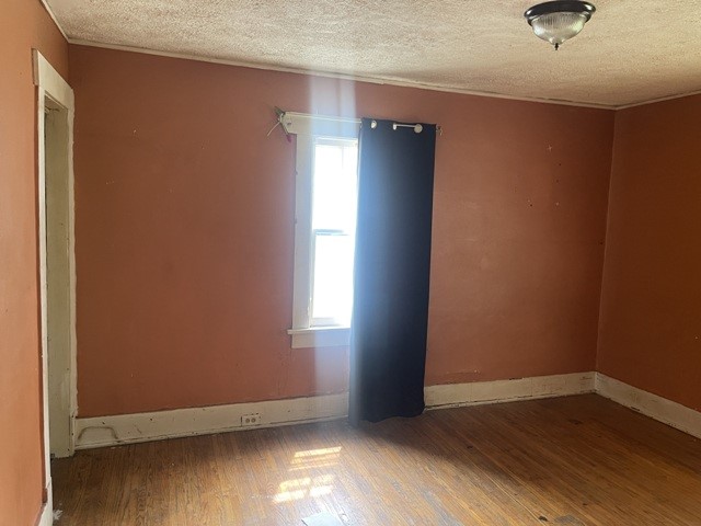 1437 E Division Street Property Photo 6