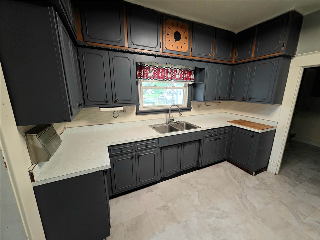 706 Perrysville Avenue Property Photo 9