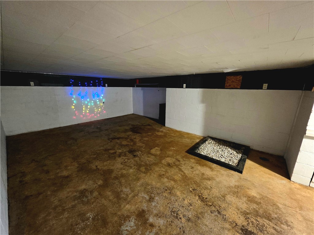 706 Perrysville Avenue Property Photo 17