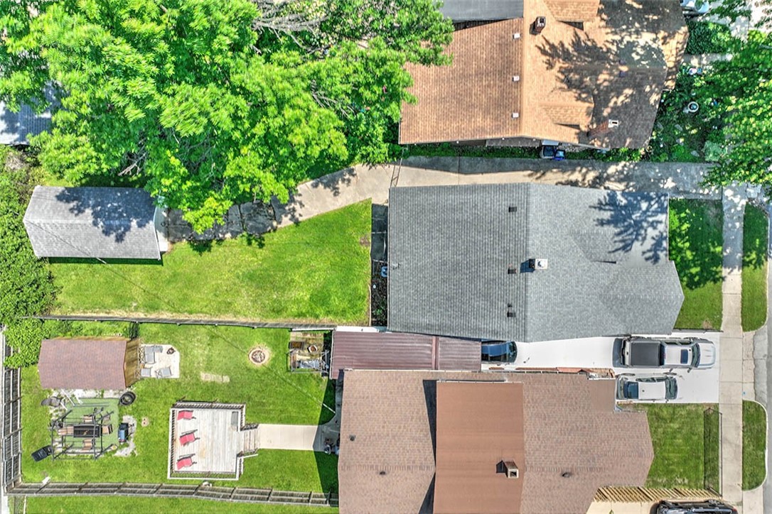1448 Forest Avenue Property Photo 4