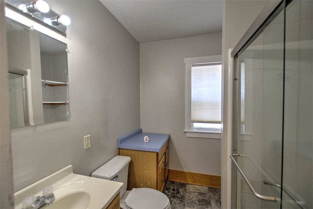 1448 Forest Avenue Property Photo 18