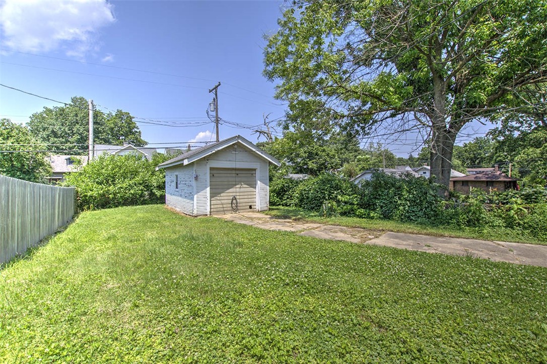 1448 Forest Avenue Property Photo 22
