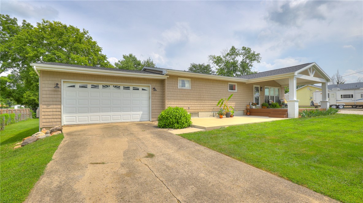 530 Sunset Drive Property Photo 3