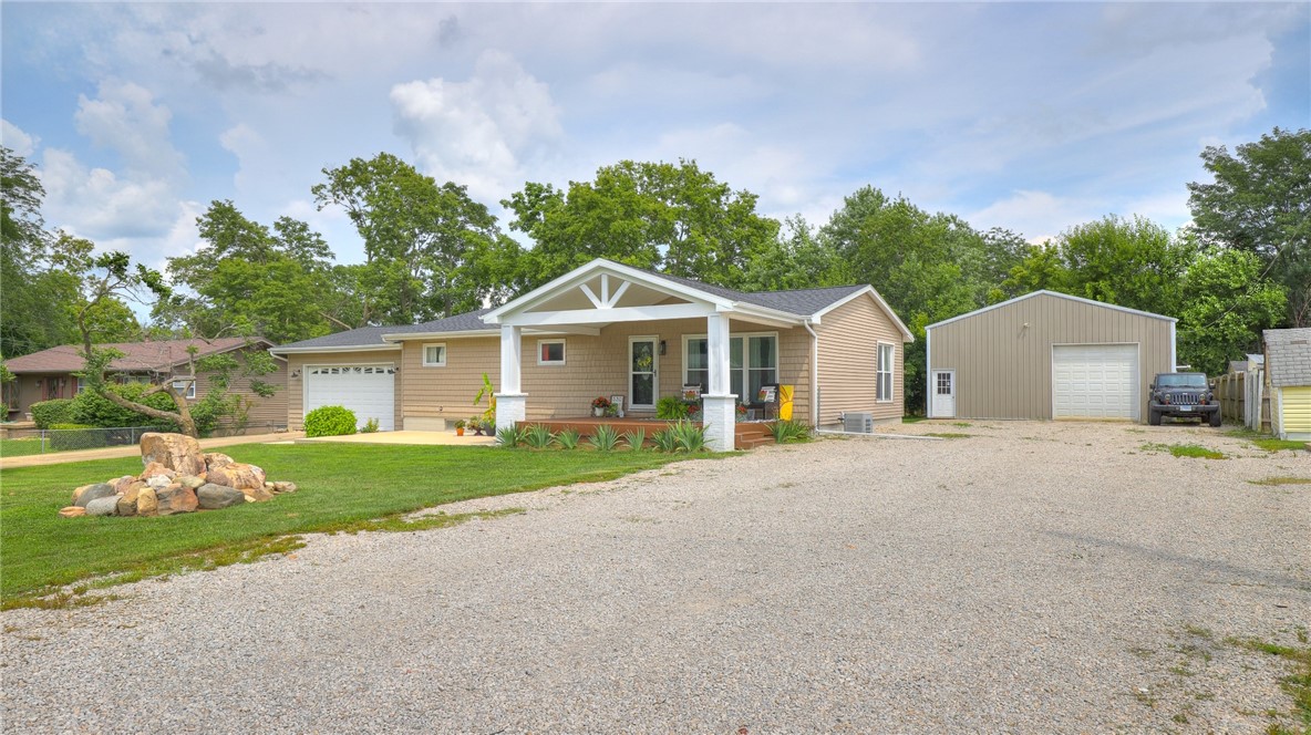 530 Sunset Drive Property Photo 6