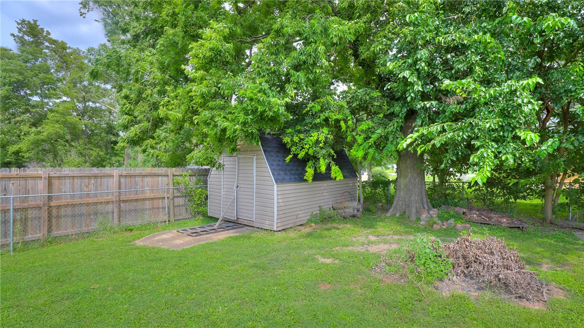 530 Sunset Drive Property Photo 18