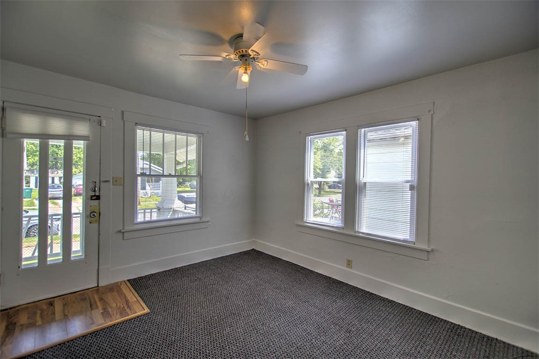 1263 E Dickinson Avenue Property Photo 3