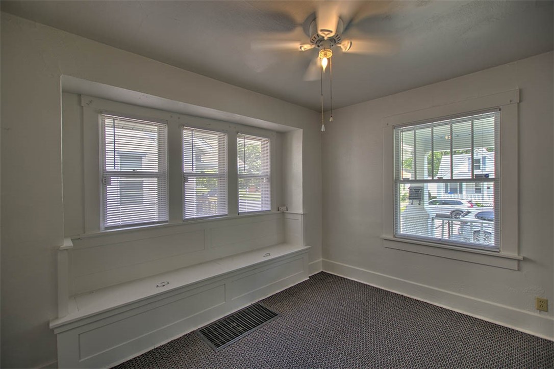 1263 E Dickinson Avenue Property Photo 5