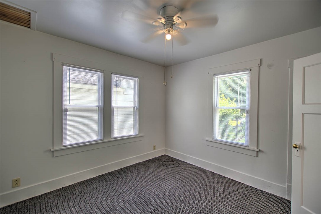 1263 E Dickinson Avenue Property Photo 9