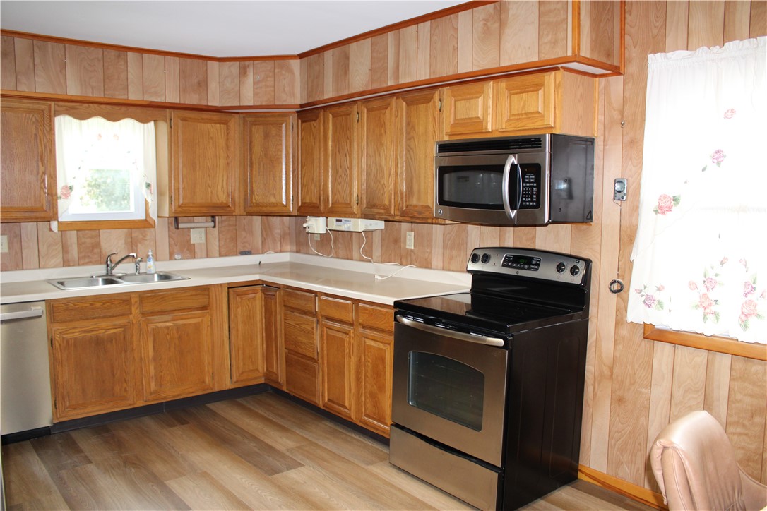 749 Louisa Street Property Photo 11