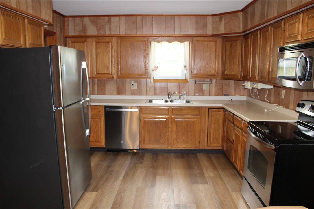 749 Louisa Street Property Photo 13