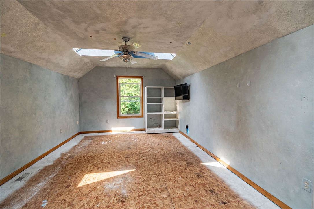 10622 N Route 121 Property Photo 14
