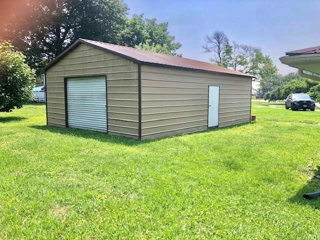 900 W Cumberland Road Property Photo 4