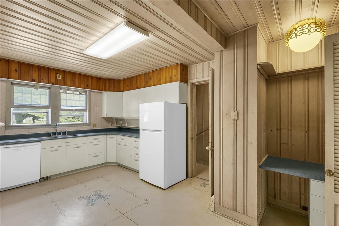 3920 Western Avenue Property Photo 6