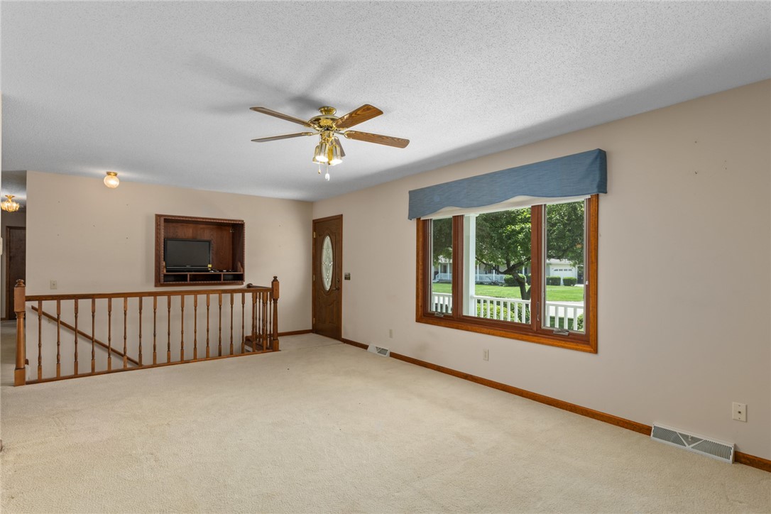 2104 Sycamore Street Property Photo 12