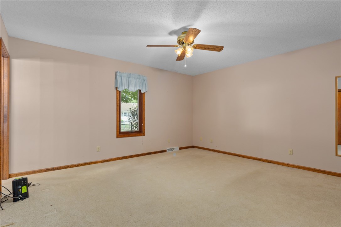2104 Sycamore Street Property Photo 23