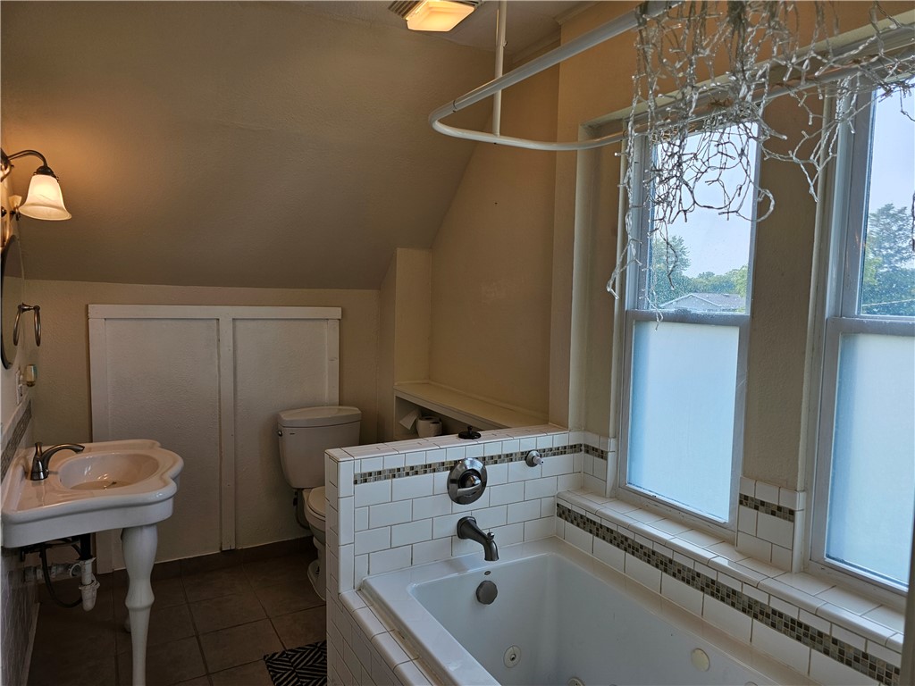 209 S Mill Street Property Photo 27