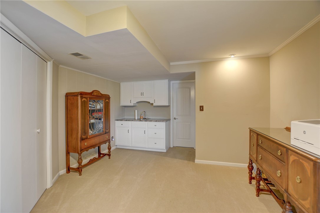 2404 S Angle Court Property Photo 34