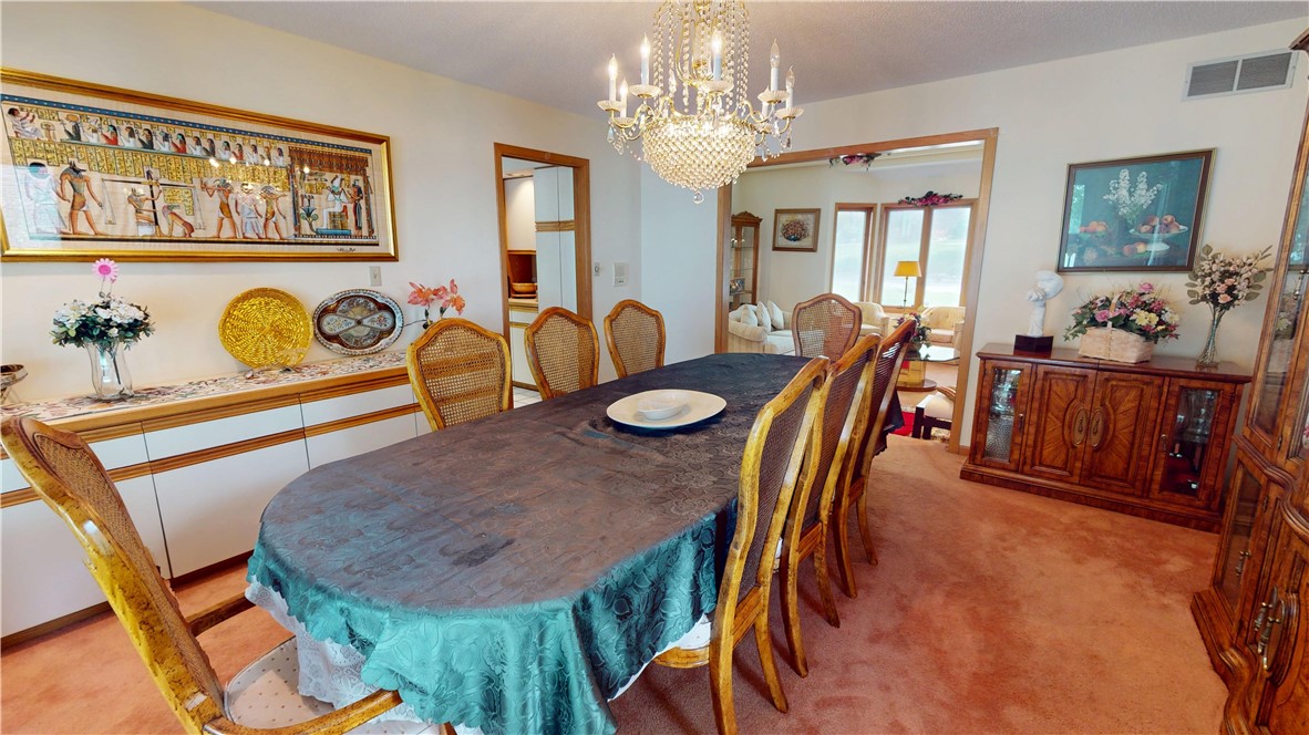 10 Lakeshore Court Property Photo 19