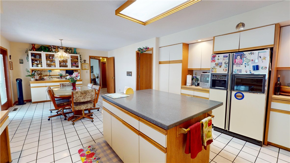 10 Lakeshore Court Property Photo 21