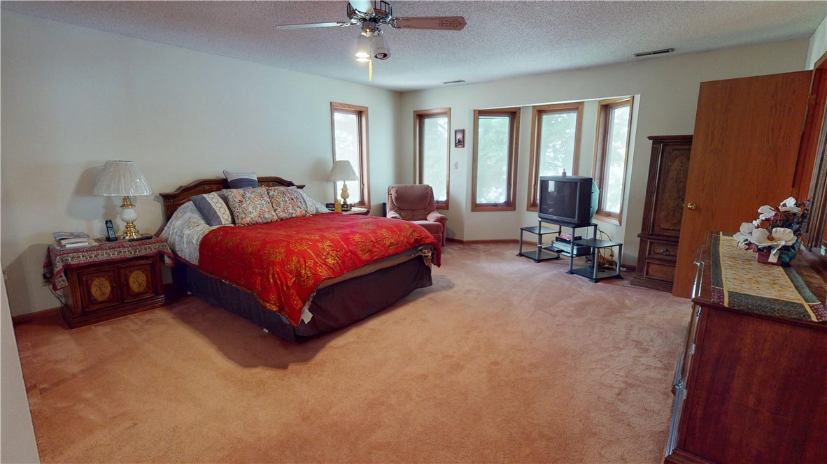 10 Lakeshore Court Property Photo 26