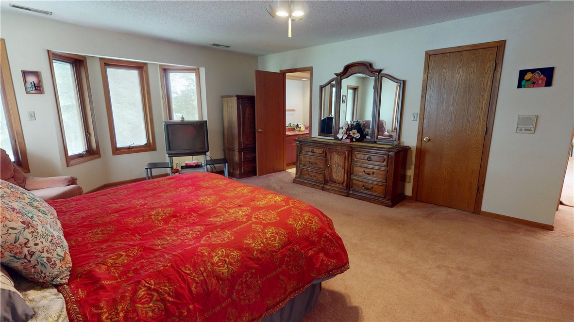 10 Lakeshore Court Property Photo 27