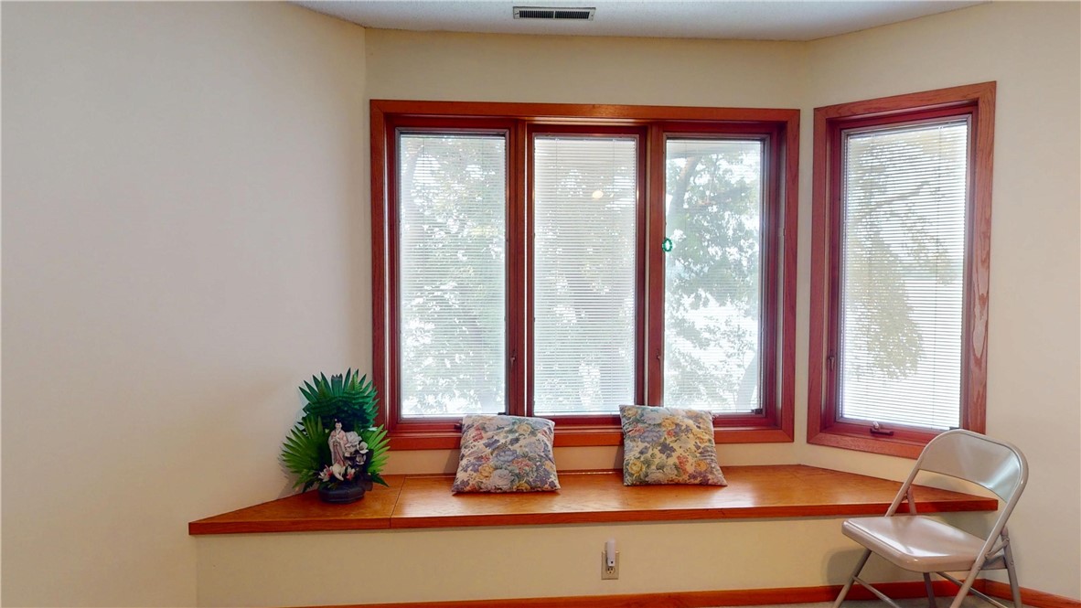 10 Lakeshore Court Property Photo 33