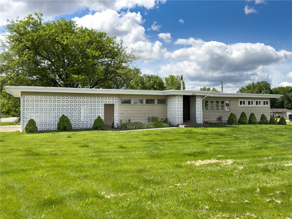 1511 E Fayette Avenue Property Photo 1