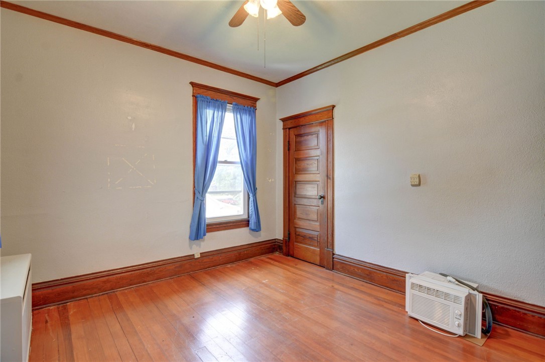 319 N Macon Street Property Photo 23