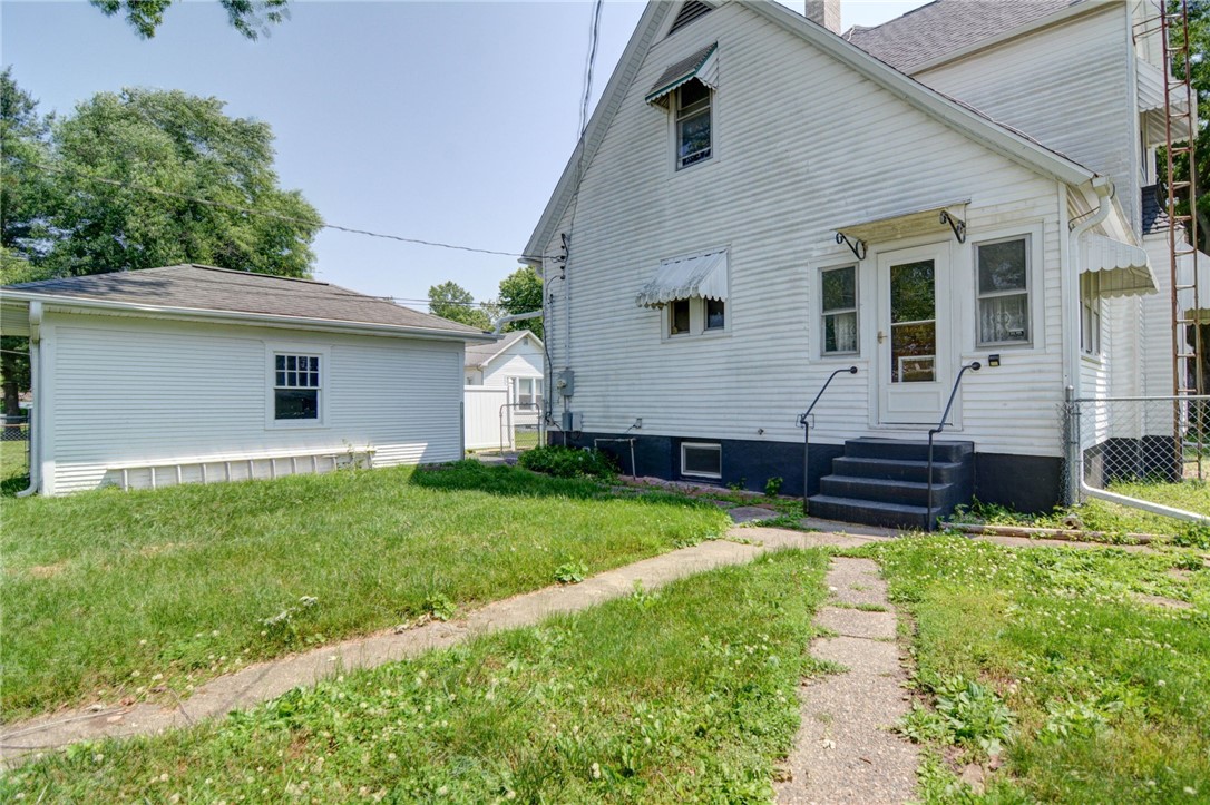 319 N Macon Street Property Photo 34