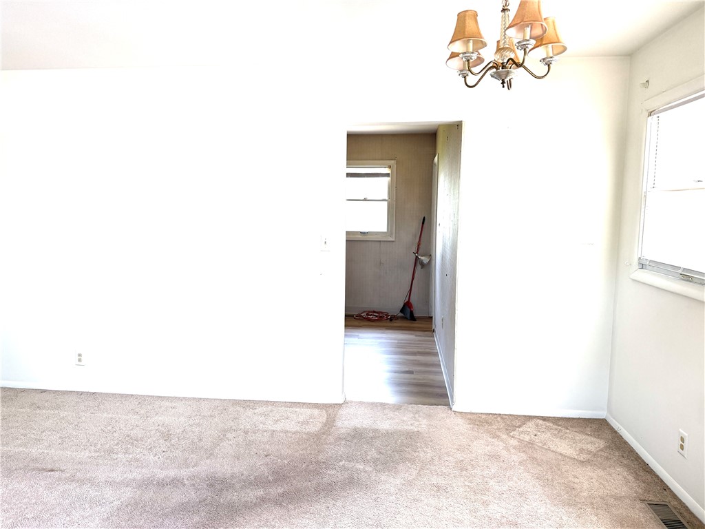 9 La Salle Drive Property Photo 6