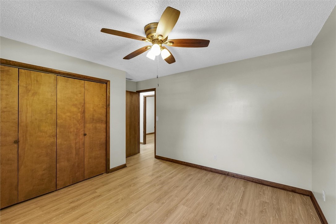 946 Foxcrest Drive Property Photo 10