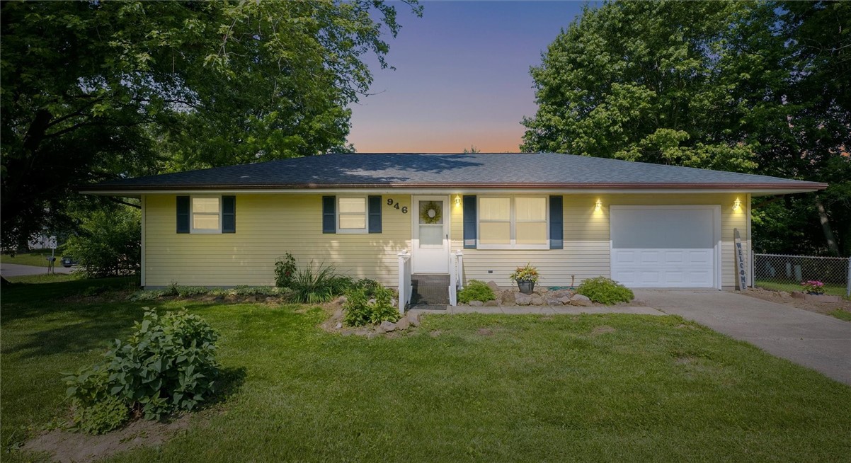 946 Foxcrest Drive Property Photo 15