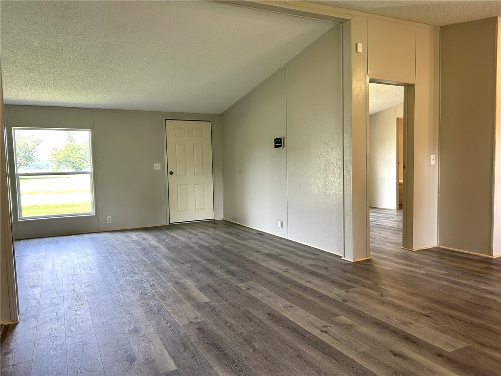 305 W Main Street Property Photo 15