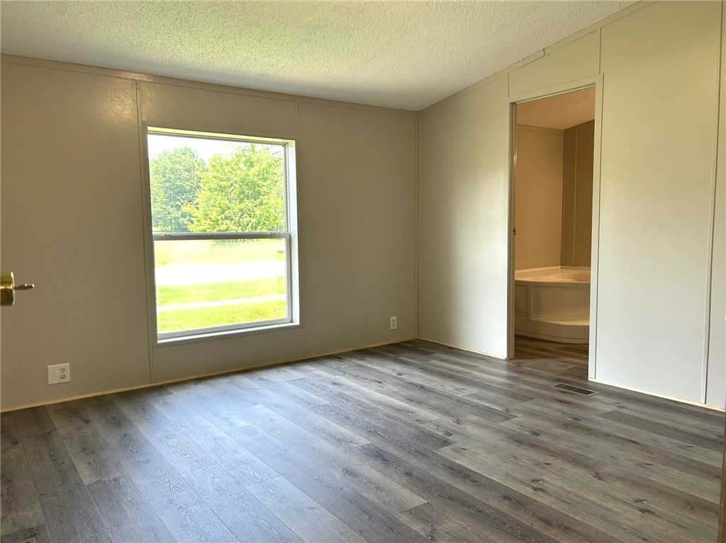 305 W Main Street Property Photo 16