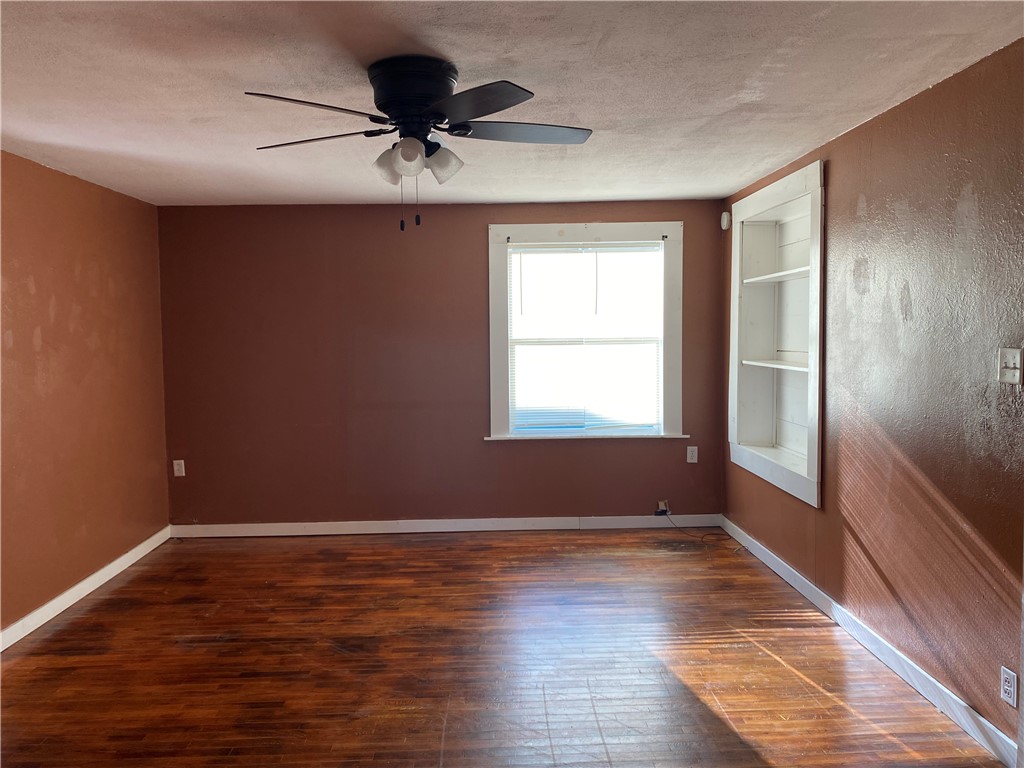 605 W Reynolds Street Property Photo 6