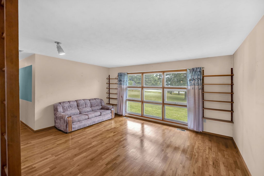 3250 Baltimore Avenue Property Photo 3