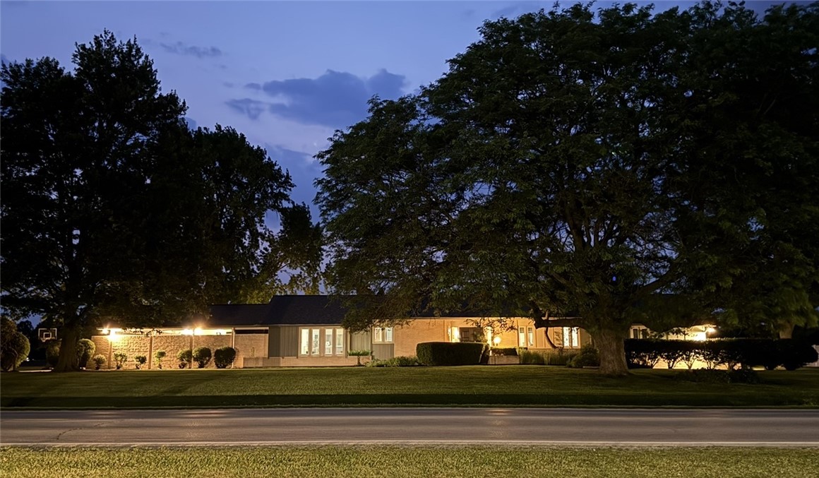400 Country Club Road Property Photo 2