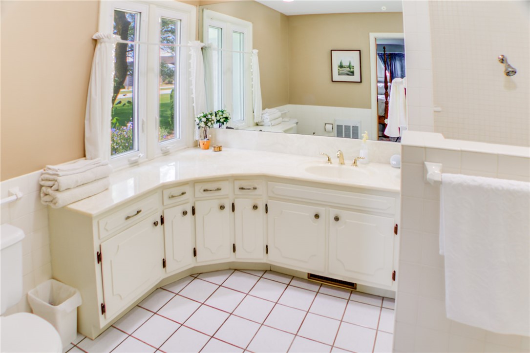 400 Country Club Road Property Photo 20