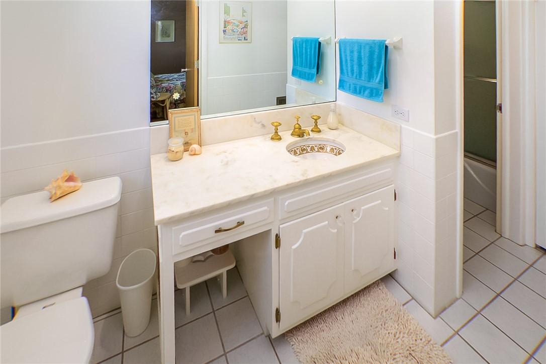 400 Country Club Road Property Photo 25