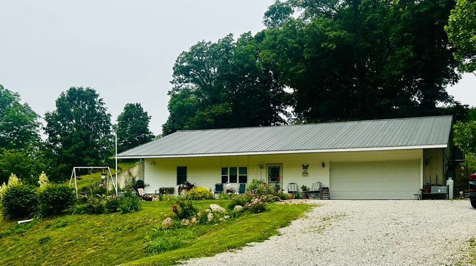 9275 N 890th Street Property Photo 2