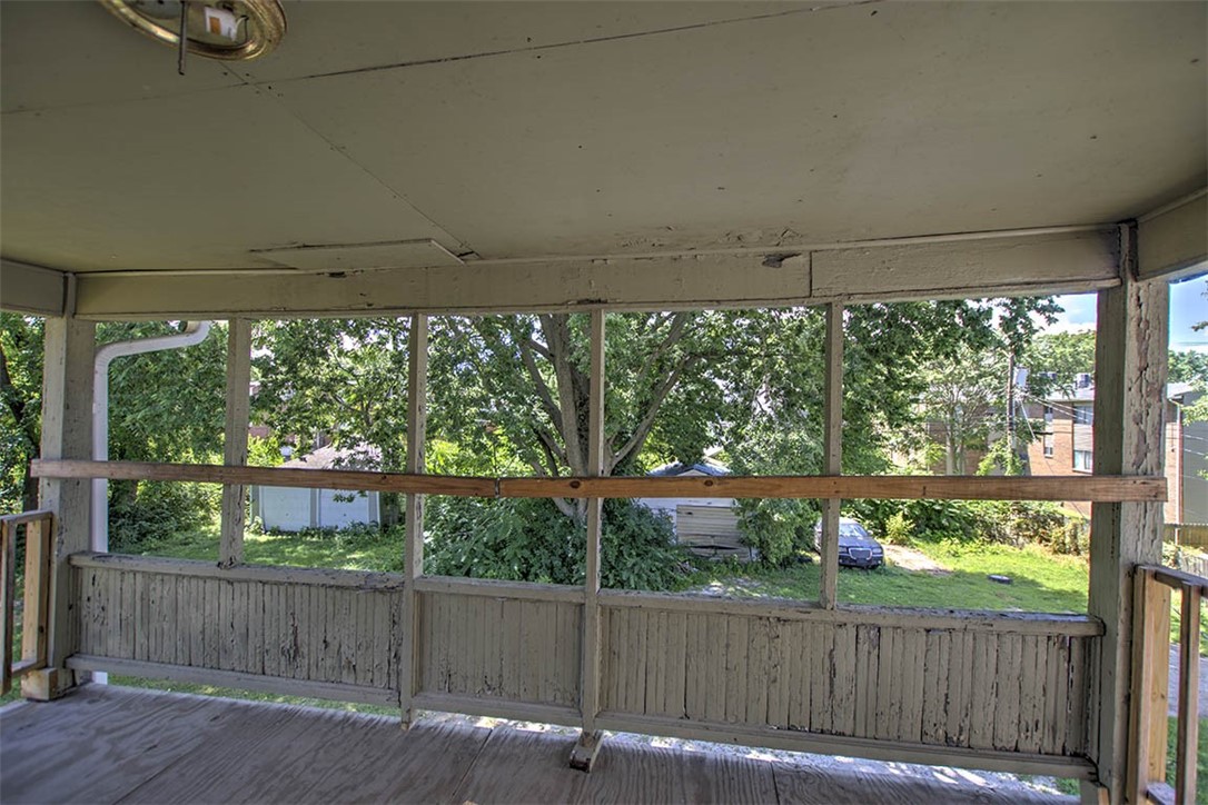 911 W Main Street Property Photo 18