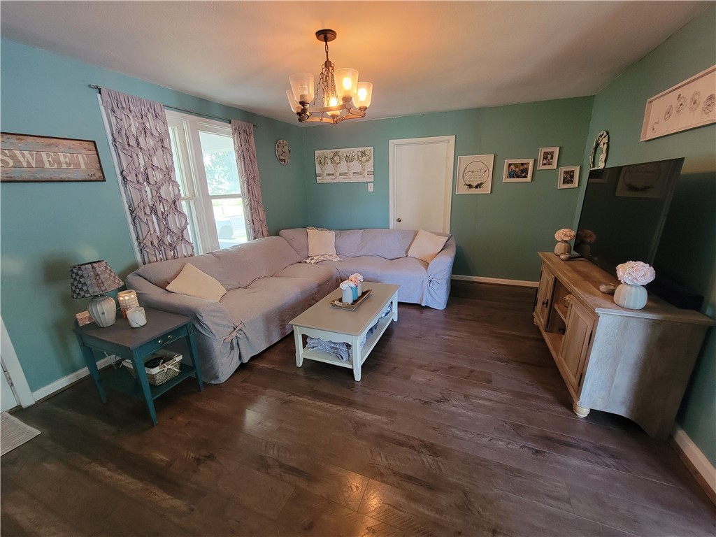 206 N Saint Clair Street Property Photo 5