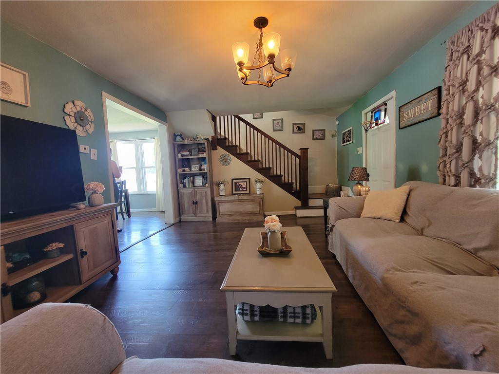 206 N Saint Clair Street Property Photo 7