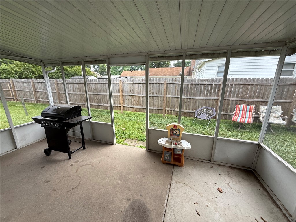126 State Street Property Photo 14